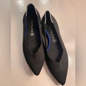Rothy’s the point. Black 11.5. See pics